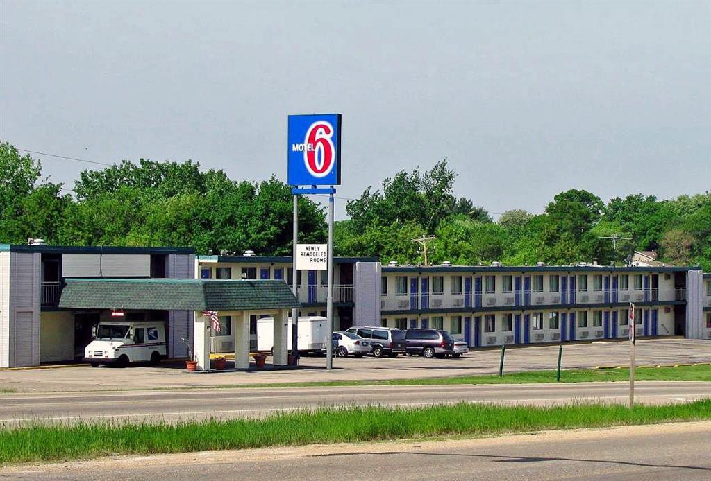 Rodeway Inn Dubuque Esterno foto